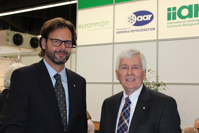 Bernd Kaltenbrunner, chairman of the eurammon executive board (left), with Dave Rule, president of the IIAR. 