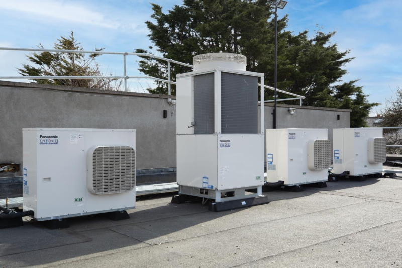 Nolan’s supermarket installs first Panasonic CO2 condensing unit in Ireland