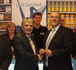 Dean & Wood opens Scottish distribution site